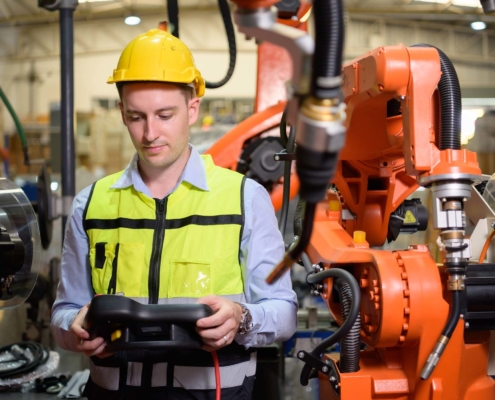 Mécanique d’entretien en commandes industrielles 5006