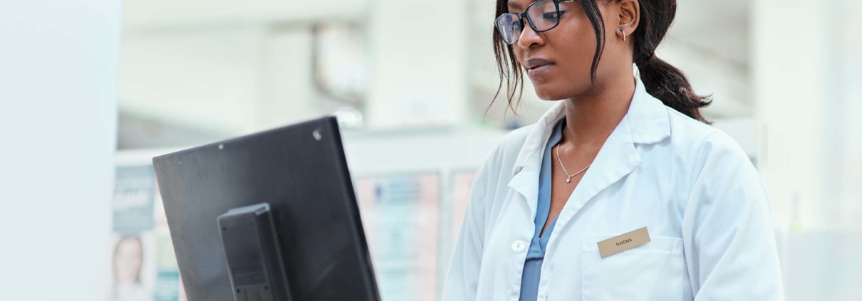 Assistance technique en pharmacie 5341 Pharmacy Technical Assistance 5841